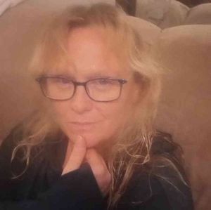 Meet your Posher, Carolyn